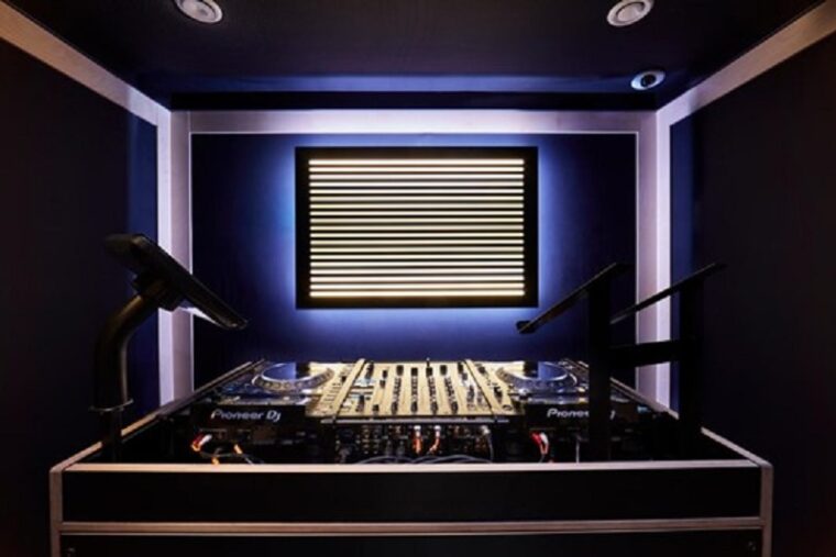 UK Company Opens Two 24 Hour Self Service Recording Studios in Brooklyn